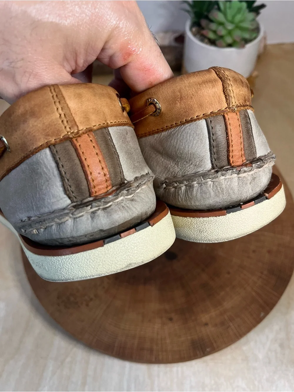 Sperry Gold Cup Boat Shoes 10.5M Tan Grey Nubuck Leather Authentic Original